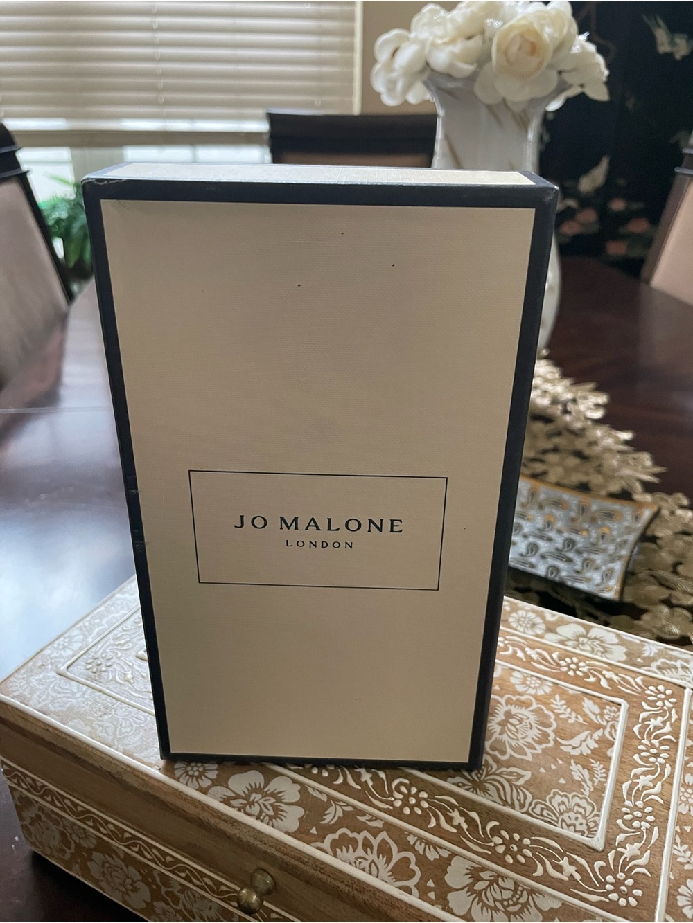 Jo Malone London’s luxury reed diffuser with gift box (NWOT)